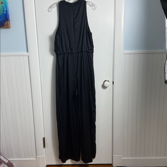 Abercrombie & Fitch High-Neck Draped Jumpsuit Black Size Large - Picture 5 of 11